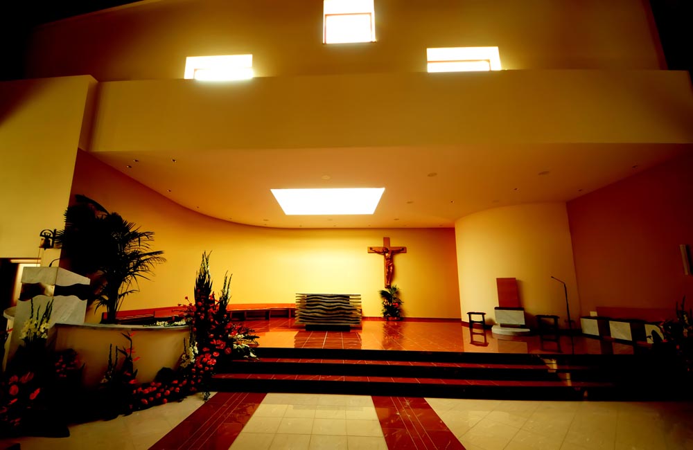 PROGETTAZIONE E REALIZZAZIONE DEI POLI LITURGICI DELLA CHIESA DEI SANTI VALENTINO ED ILARIO IN VITERBO